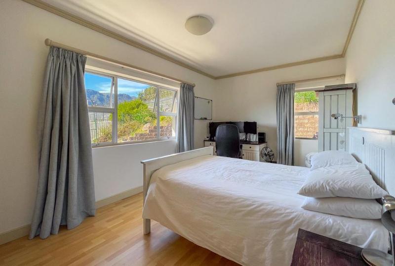 4 Bedroom Property for Sale in Hout Bay Western Cape